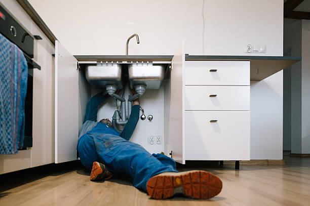 Professional Plumbing technician working in Tavernier, FL